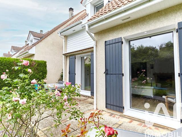 Maison vente à Versailles, Montigny-le-bretonneux
