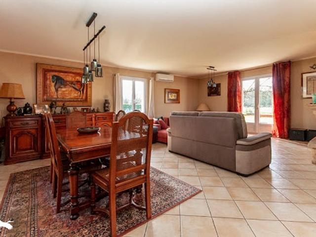 Maison vente à Nontron, Piégut-pluviers