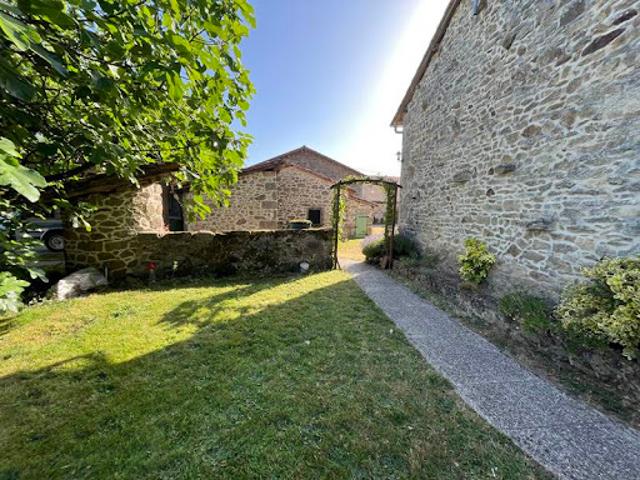 Maison vente à Rochechouart, Saint-junien