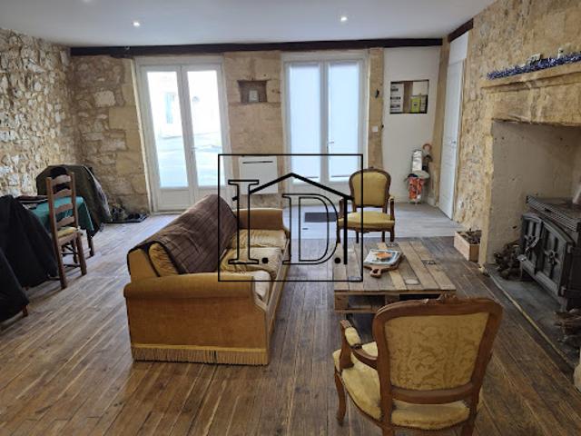 Maison vente à Bergerac, Faux