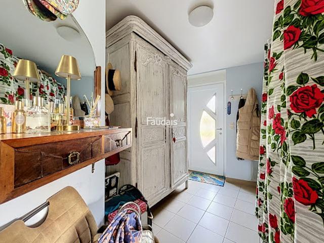 Maison vente à Saint-Symphorien-le-Valois, La Haye