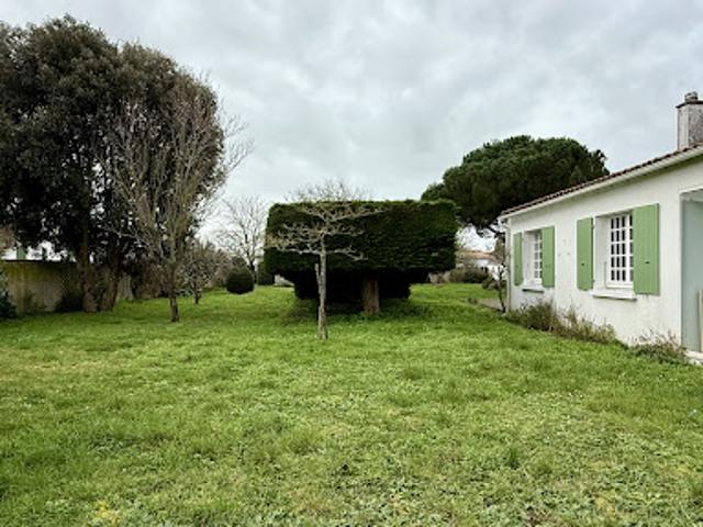 Maison vente à La Rochelle, Loix