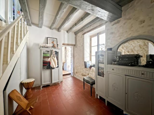 Maison vente à Versailles, Plaisir