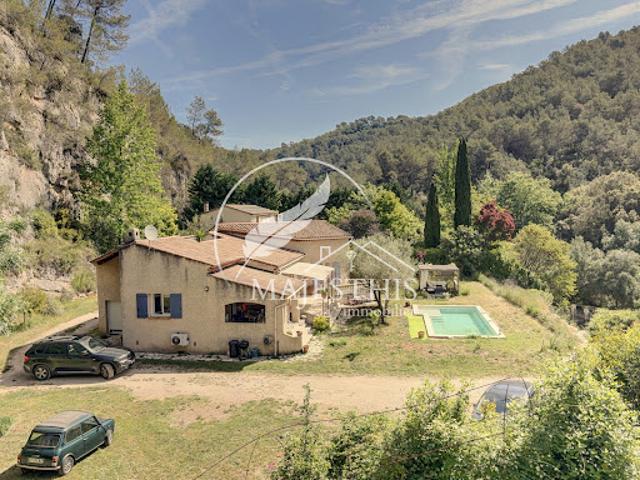 Maison vente à Arrondissement de Toulon, Solliès-toucas