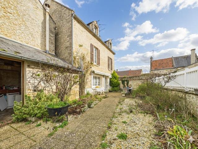 Maison vente à Caen, Reviers