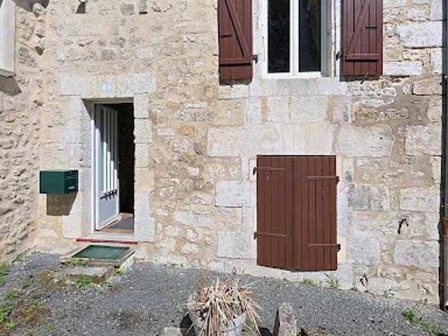 Maison vente à Argentine, La Rochebeaucourt-et-Argentine