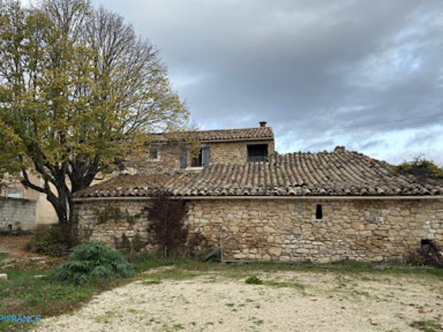 Maison vente à Apt, Murs