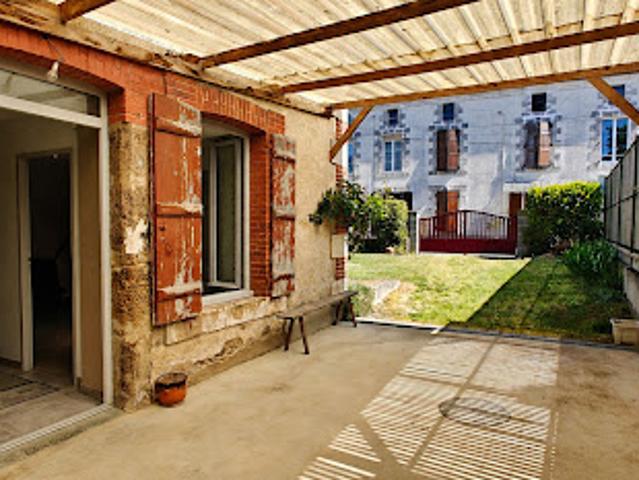 Maison vente à Rochechouart