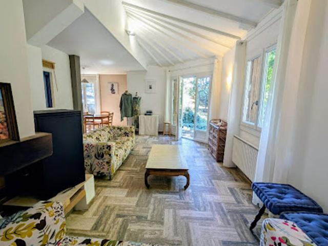 Maison vente à Nîmes, Goudargues