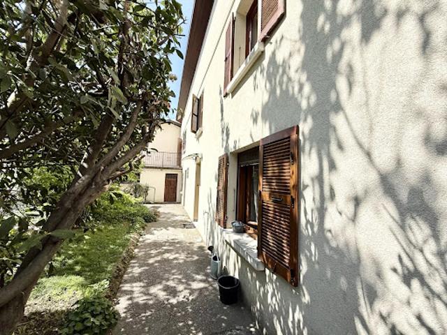 Maison vente à Grenoble, Fontaine