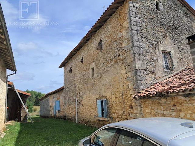 Maison vente à Nontron, La Chapelle-montmoreau