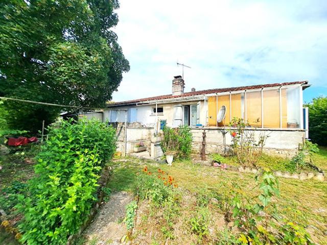 Maison vente à Confolens, Montignac-charente
