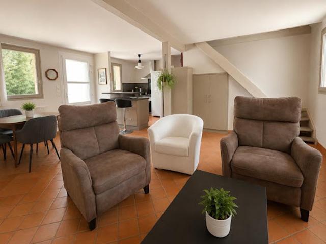Maison vente à Montmary, Saint-Maixant