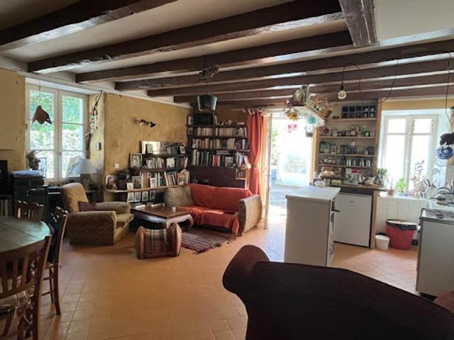 Maison vente à Nontron, Saint-front-la-rivière