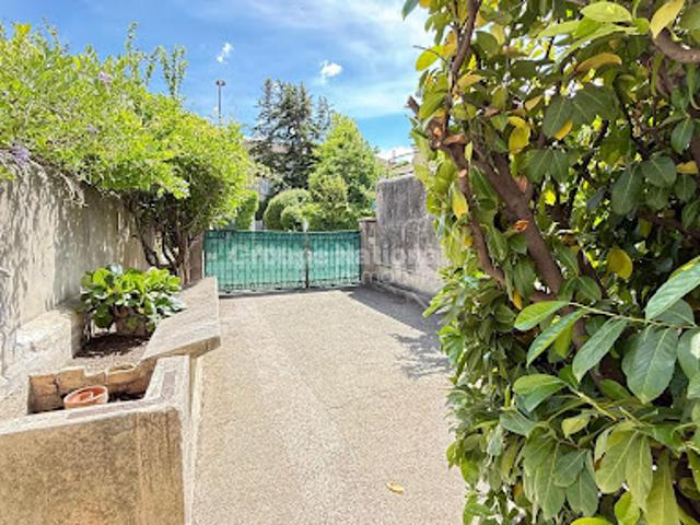 Maison vente à Carpentras, Monteux