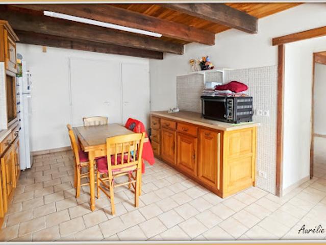 Maison vente à Saint-Jean-d'Angély, Matha