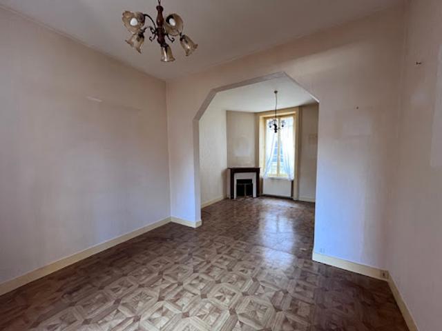 Maison vente à Rochechouart, Saint-junien
