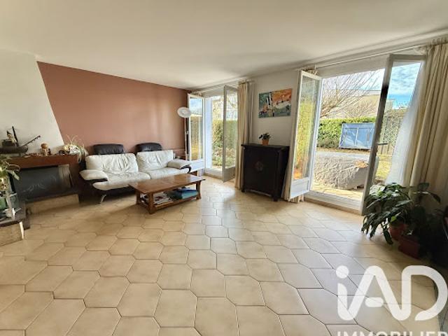 Maison vente à Versailles, Montigny-le-bretonneux