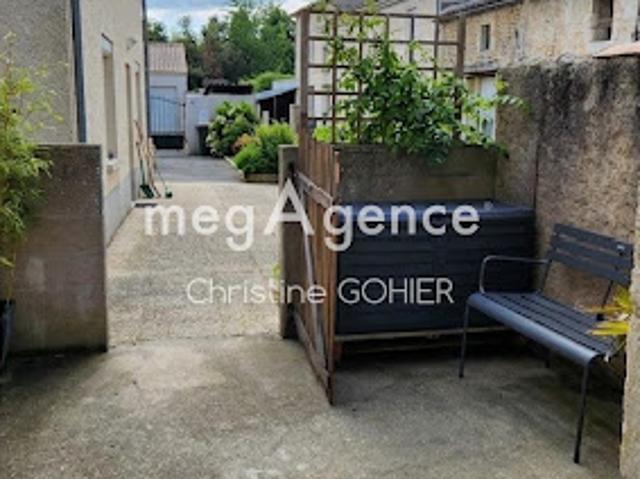 Maison vente à Saintes, Pisany
