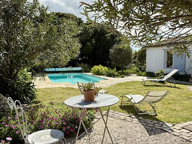 Maison vente à La Rochelle, Loix