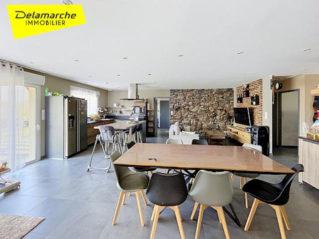 Maison vente à Noirpalu, Bourguenolles