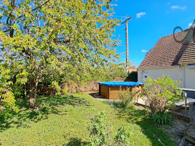 Maison vente à Sens, Voisines