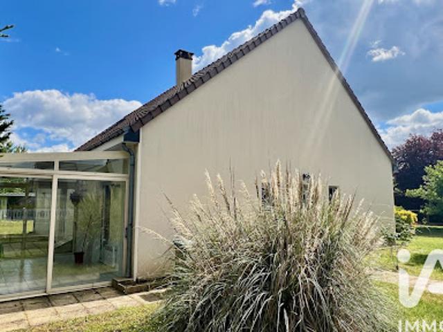 Maison vente à Loches, Chargé