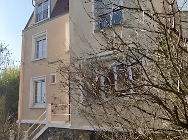 Maison vente à Suresnes, Quartier Centre-Ville