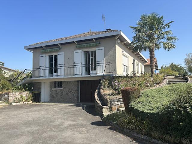 Maison vente à Confolens, Chabanais