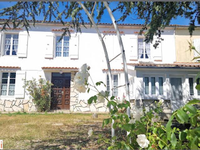 Maison vente à Rochefort, Genouillé