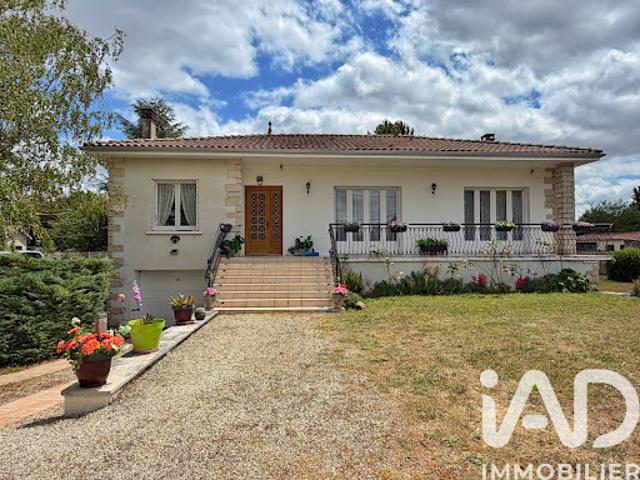 Maison vente à Confolens, Puyréaux