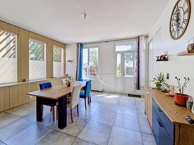 Maison vente à Segré, Combrée