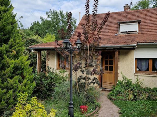 Maison vente à Laon, Coucy-le-château-auffrique