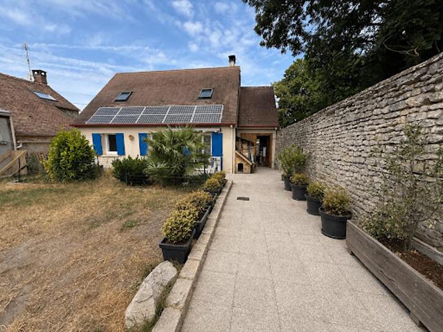 Maison vente à Fontainebleau, La Genevraye