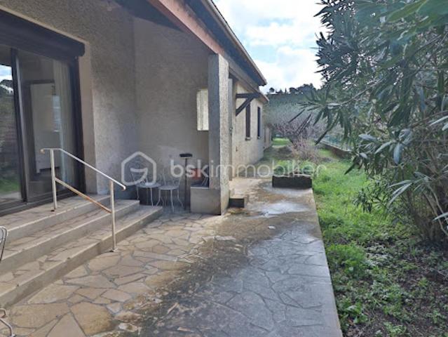 Maison vente à Nîmes, Montfrin