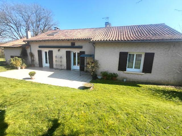 Maison vente à Nontron, Saint-saud-lacoussière