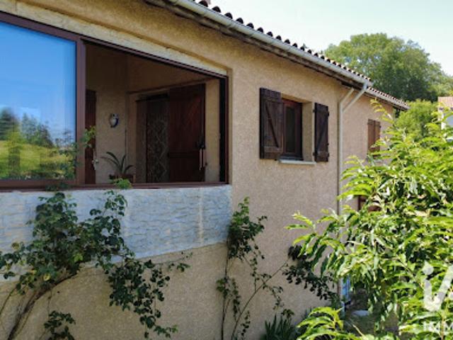 Maison vente à Les Plantées, Valfleury