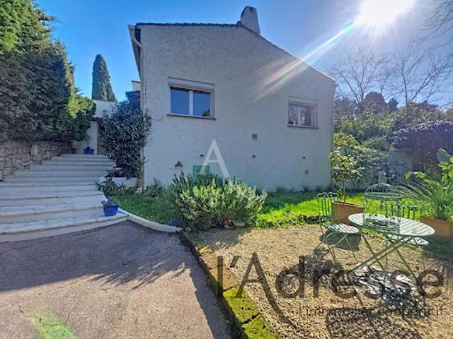 Villa vente à Grasse, La Roquette-sur-siagne