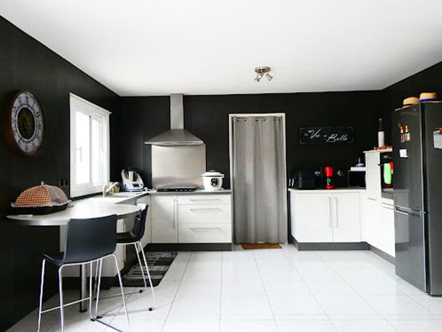 Maison vente à Zone Artisanale de la Hurline, Saint-Père-en-Retz
