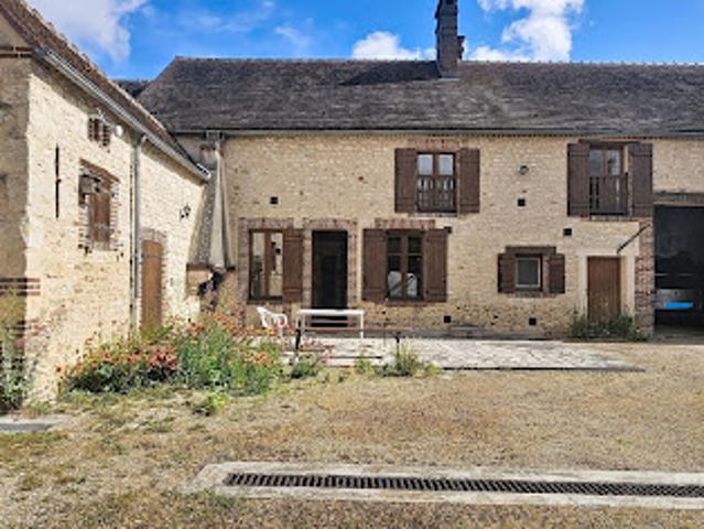 Maison vente à Sens, Champlay