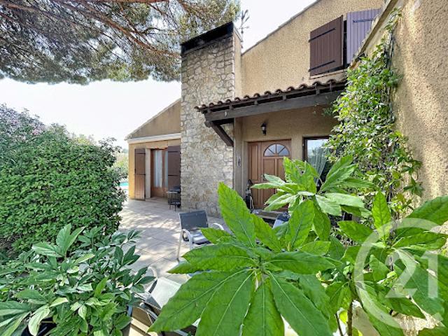 Maison vente à Nîmes, Tresques