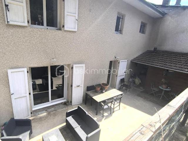Maison vente à Grenoble, Rives