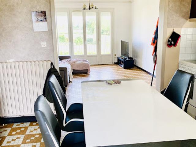 Maison vente à Bressuire, Combrand