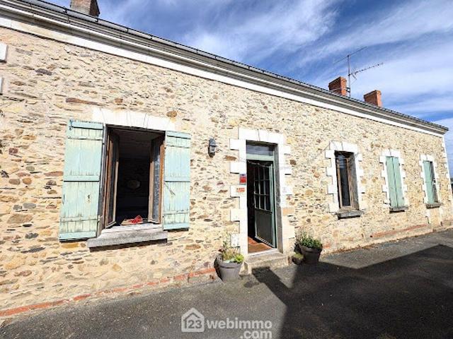 Maison vente à Segré, Soeurdres