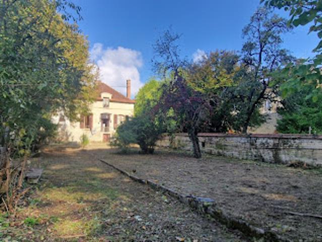 Maison vente à Avallon, Ancy-le-franc