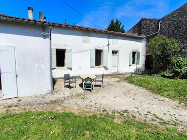 Maison vente à Saint-Jean-d'Angély, Loulay