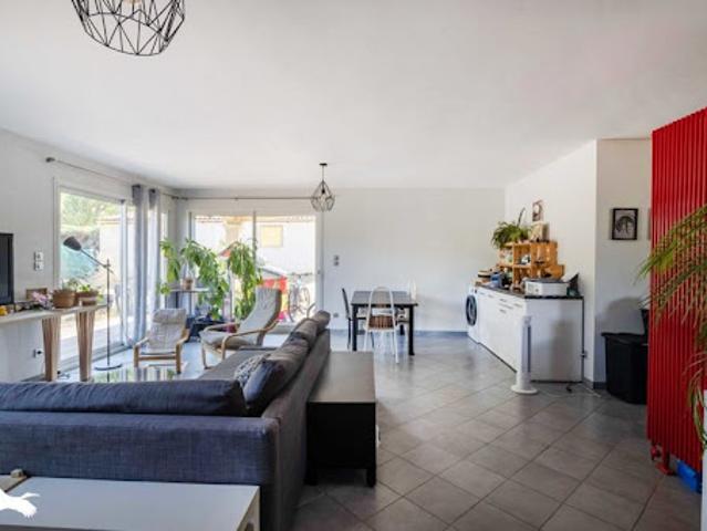 Maison vente à Angoulême, Dirac
