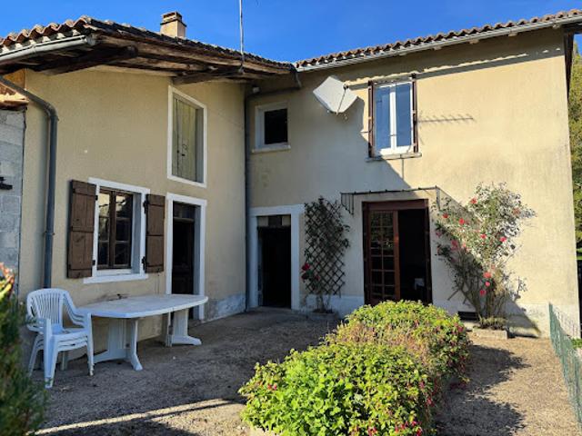 Maison vente à Rochechouart, Les Salles-lavauguyon