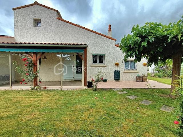 Maison vente à Saintes, Médis