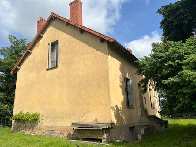 Maison vente à Montluçon, Vallon-en-sully